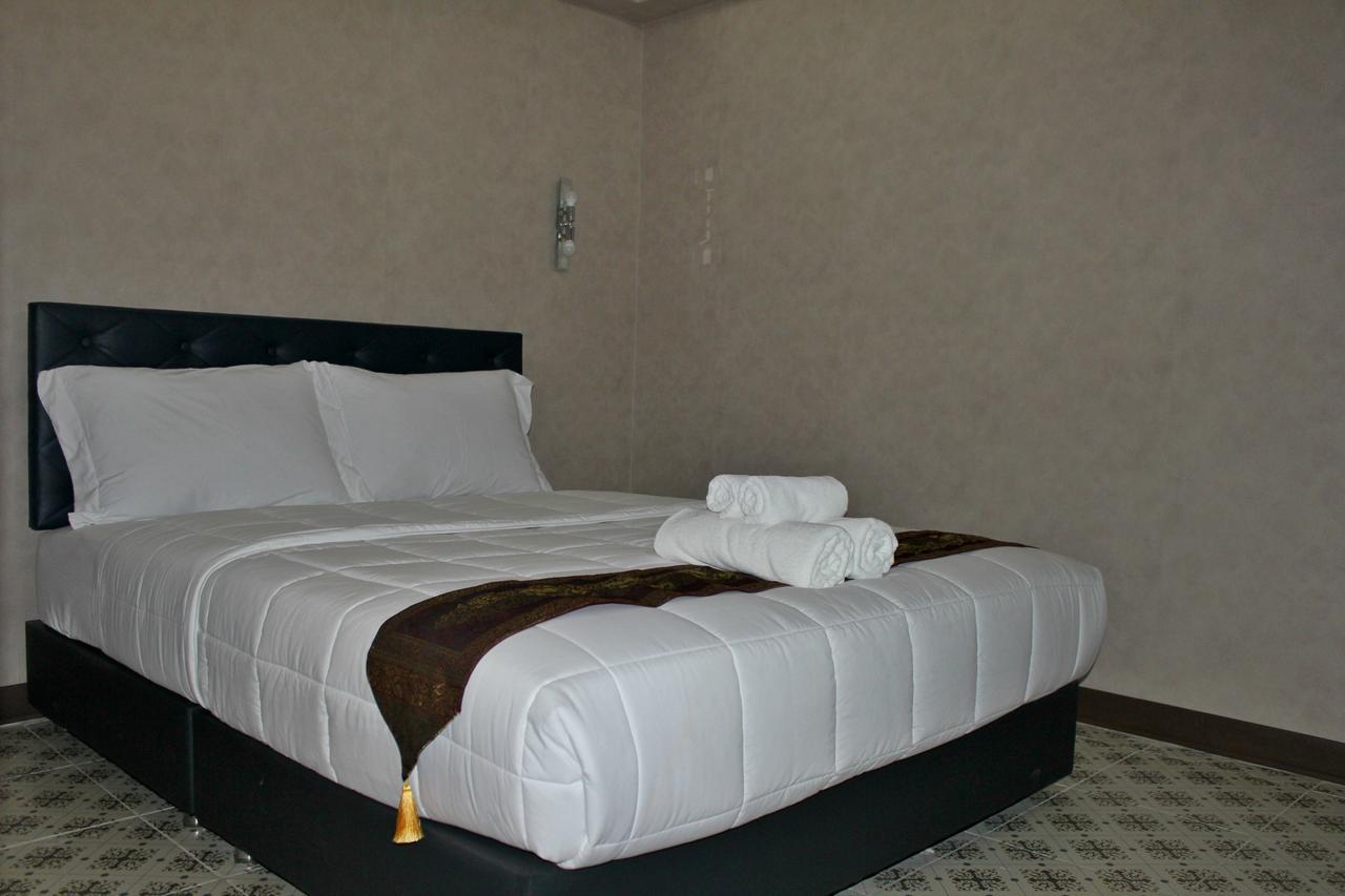 Everest Boutique Hotel Bangkok Ngoại thất bức ảnh