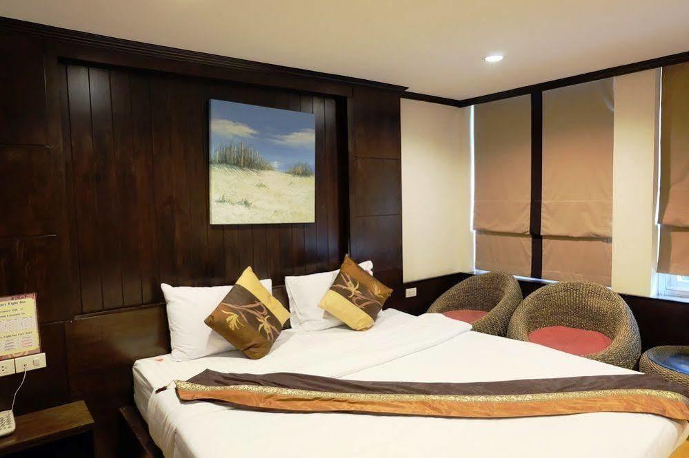 Everest Boutique Hotel Bangkok Ngoại thất bức ảnh
